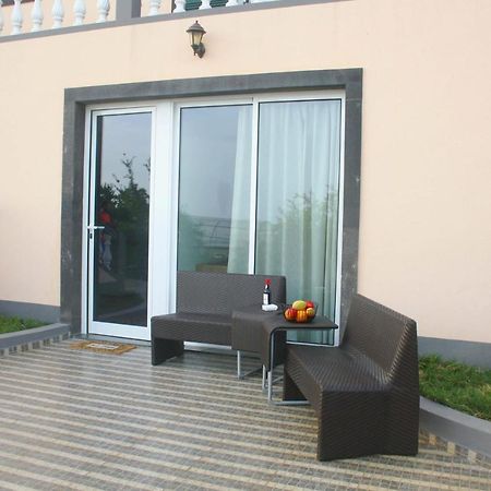 Lugar Dos Louros 2 Apartment Estreito Da Calheta Exterior foto