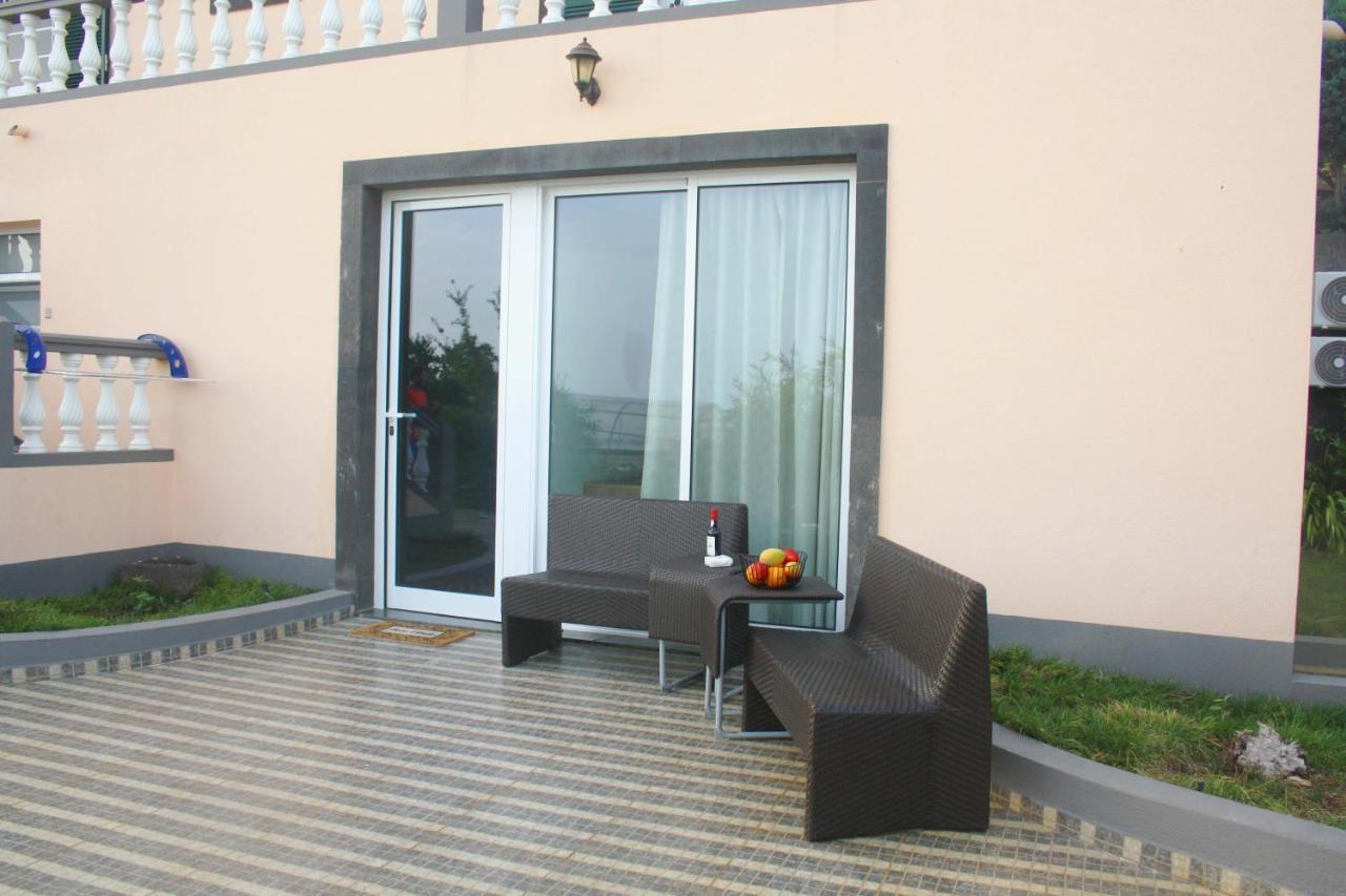 Lugar Dos Louros 2 Apartment Estreito Da Calheta Exterior foto