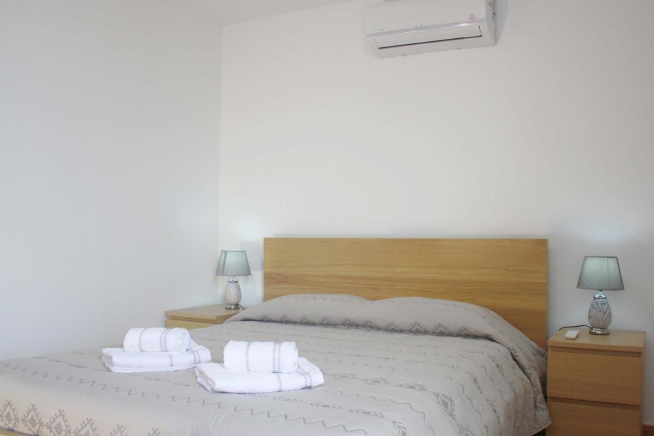 Lugar Dos Louros 2 Apartment Estreito Da Calheta Exterior foto